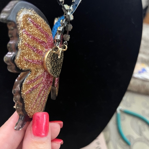Betsey Johnson RARE Elegant Butterfly Pendant Necklace - Picture 6 of 8